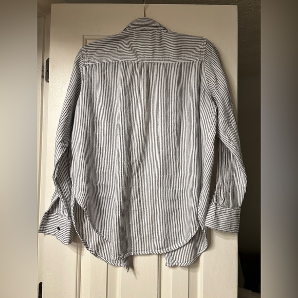 A Universal Thread Striped Button-Up Shirt - Picture 6 of 6